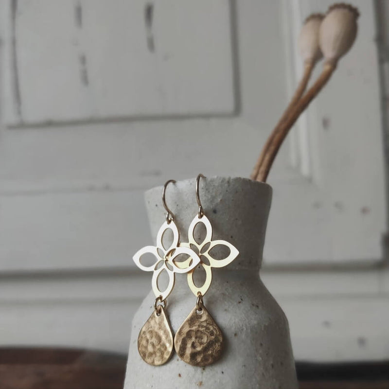 Orchid Blaze Earrings (6870298984615)