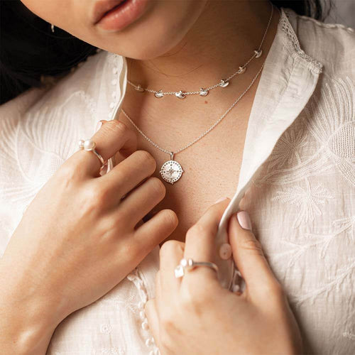 Pendant Disc Necklace